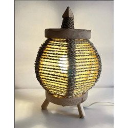 Lanterne Artisanale : Lumière Naturelle et Authentique