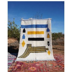 Tapis Berbère Artistique au Design Abstrait et Coloré