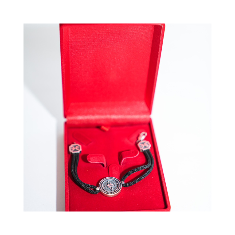 Bracelet Cordon Noir et Médaillon Amazigh en Argent