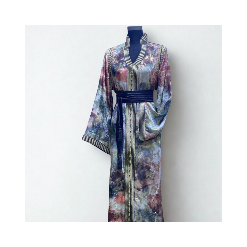 Takchita en velours effet aquarelle avec ceinture en satin