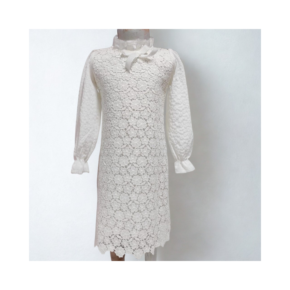 Robe Enfant en Dentelle Blanche