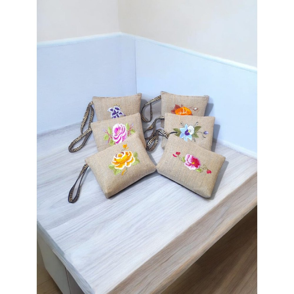 Pochettes artisanales