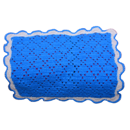 nappe minimaliste au crochet bleu/blanc 