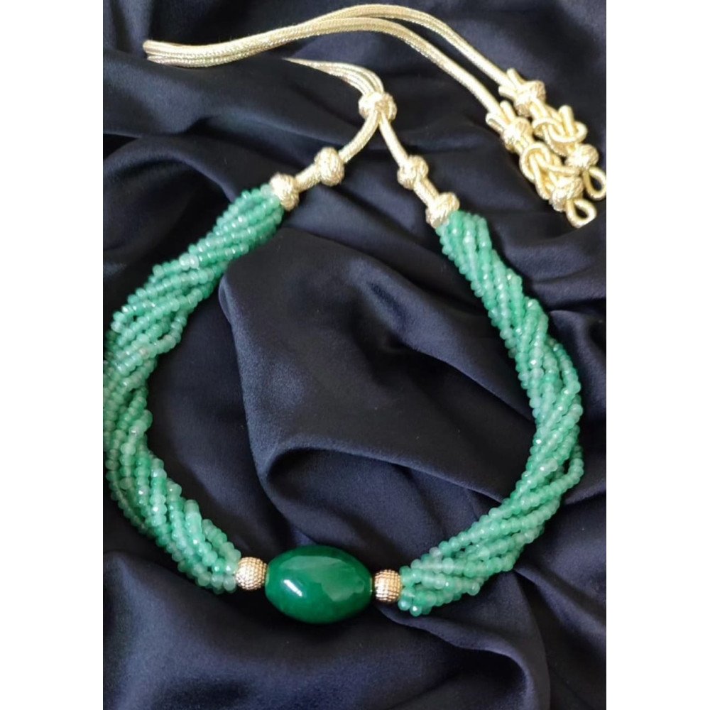 Collier traditionnel en émeraude