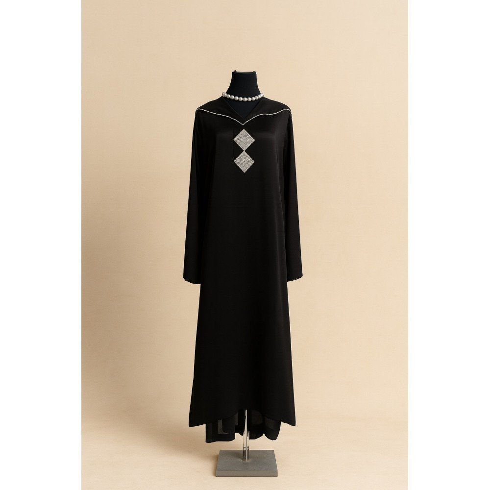 Jellaba Noire Élégante avec Détails Argentés