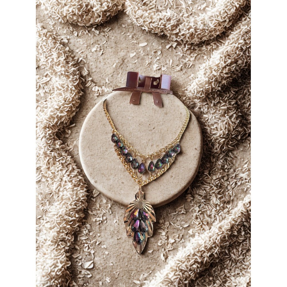 doré orné de perles irisées